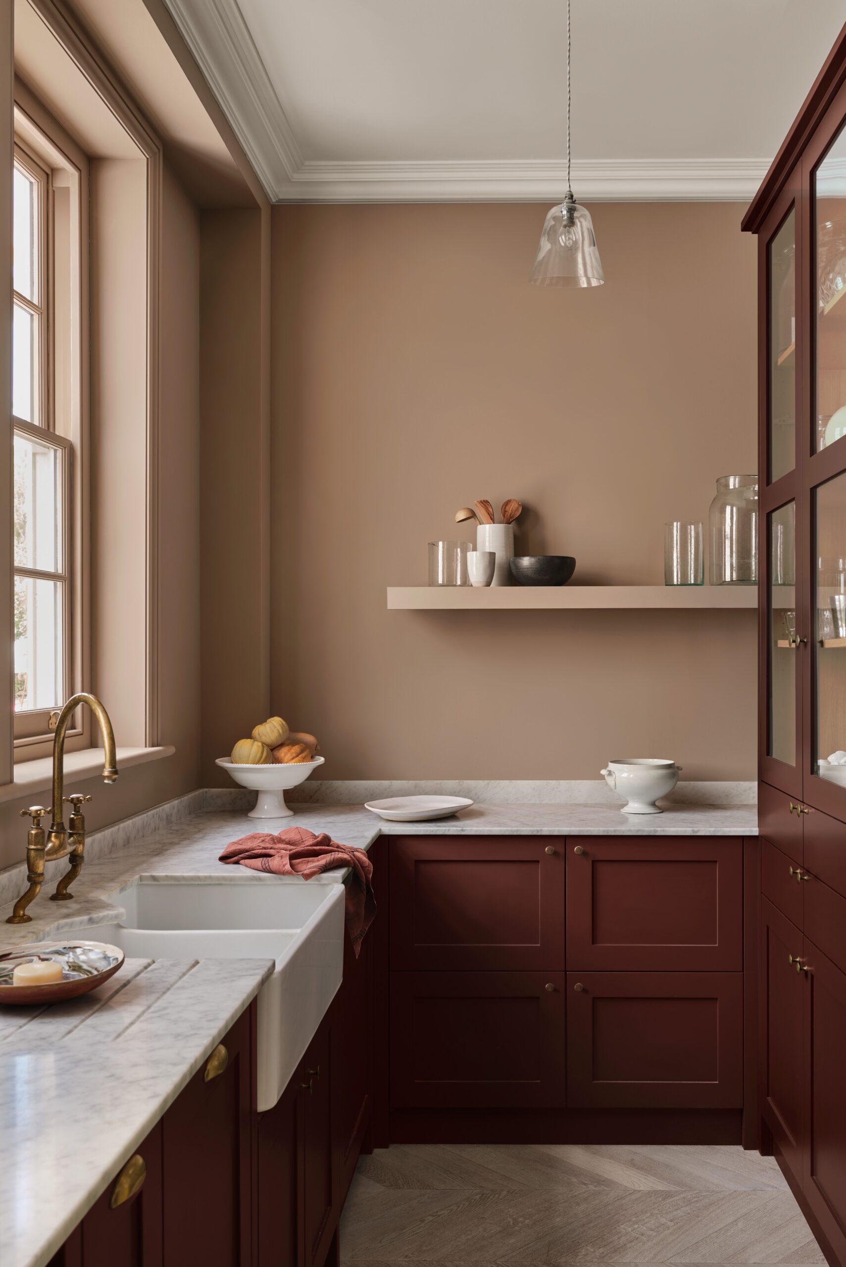 The Right Kitchen Paint Colors
To Compliment Your Kitchen