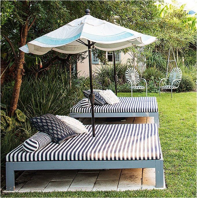 Enjoy the Luxury of Daybeds by
Using Outdoor Daybeds