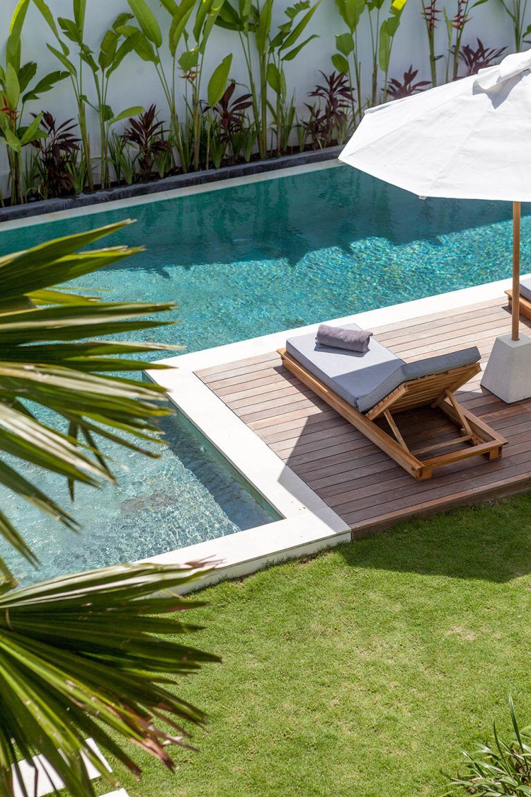 Easy Ways to Build a Pool Deck