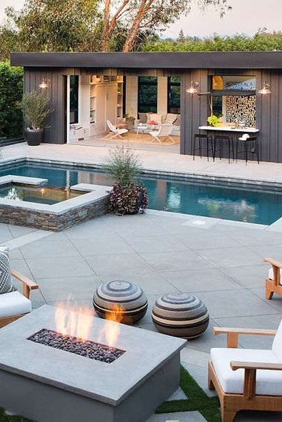 Choose Pool House Ideas to set
up one by your Poolside