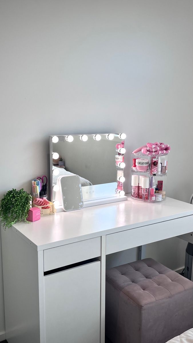 The Importance Of Vanity Desk