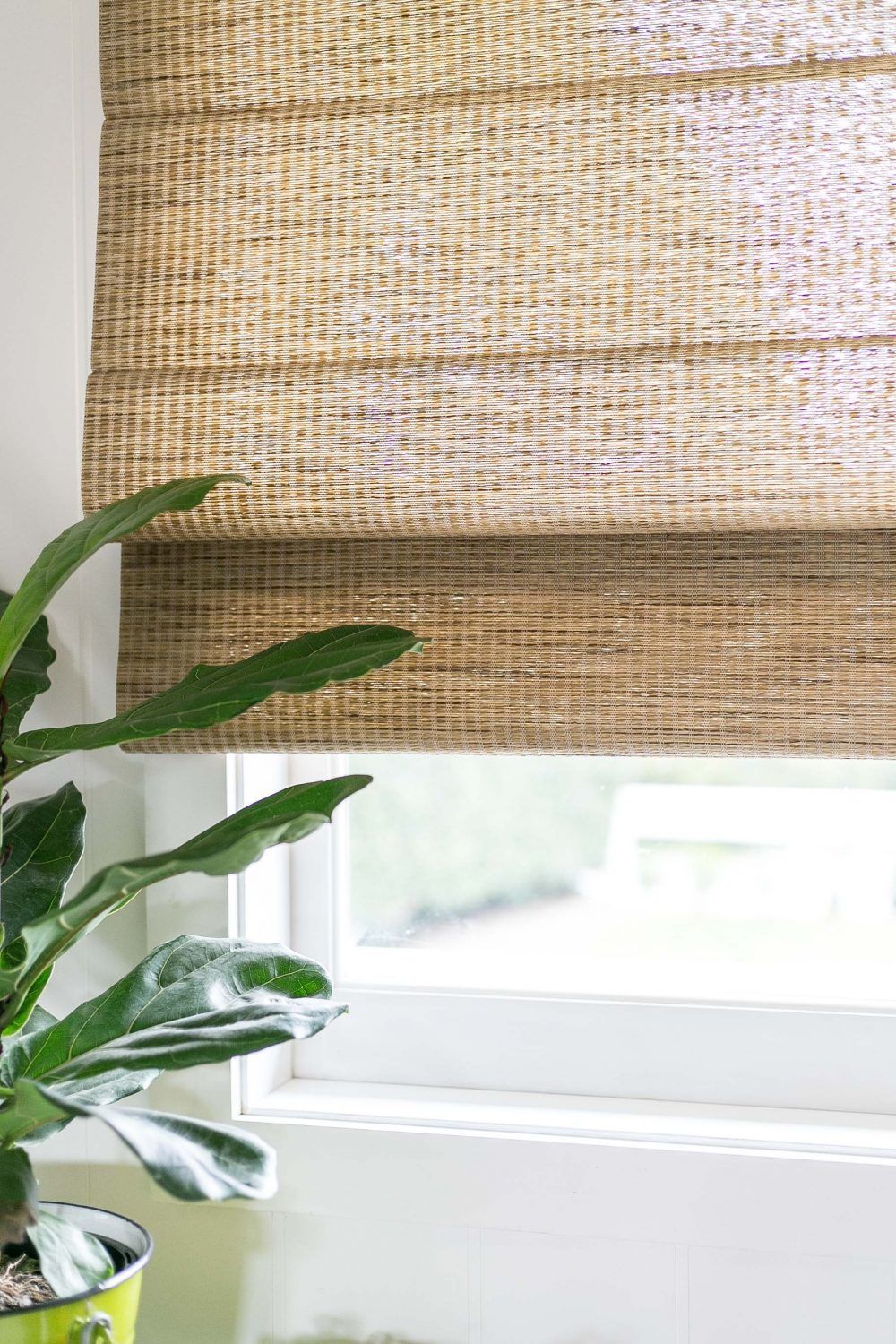 Interior design ideas using
wooden blinds