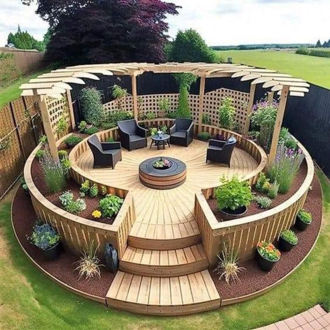 Wooden gazebos to improve the
look of the garden