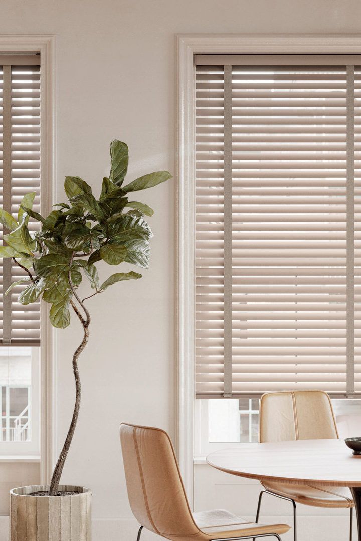 The best pace to make purchase
of aluminum blinds