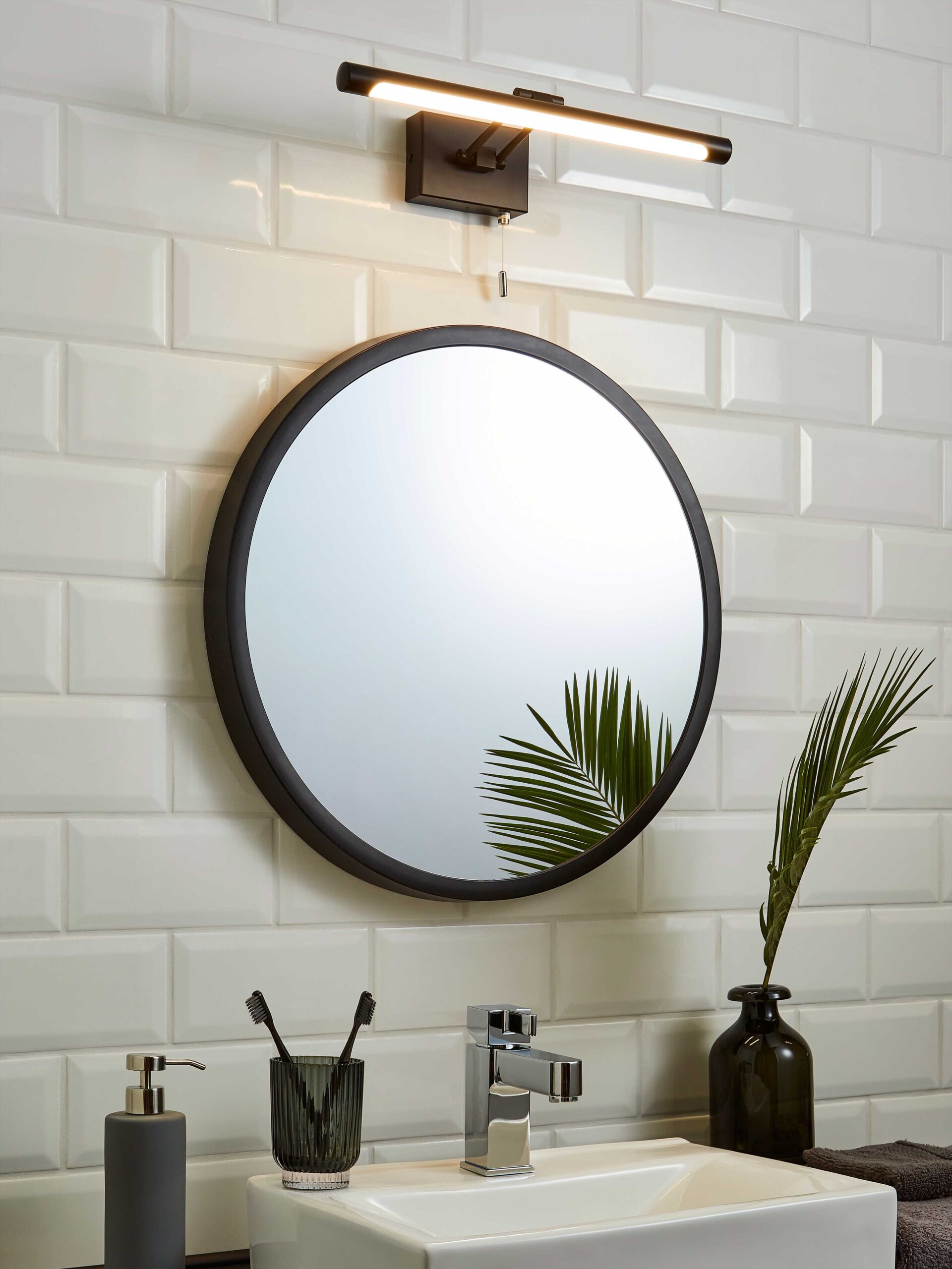 Modern Bathroom Mirrors with Light Design