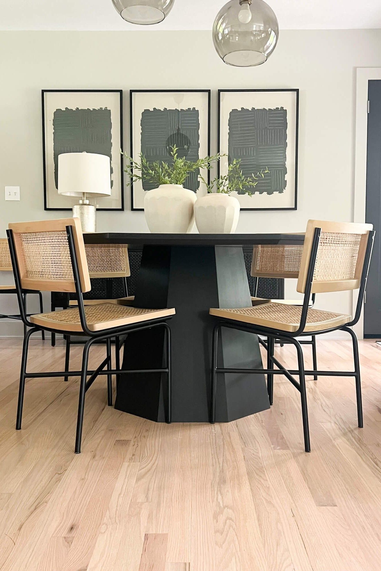 What An Elegance To Have A
Black Dining Table