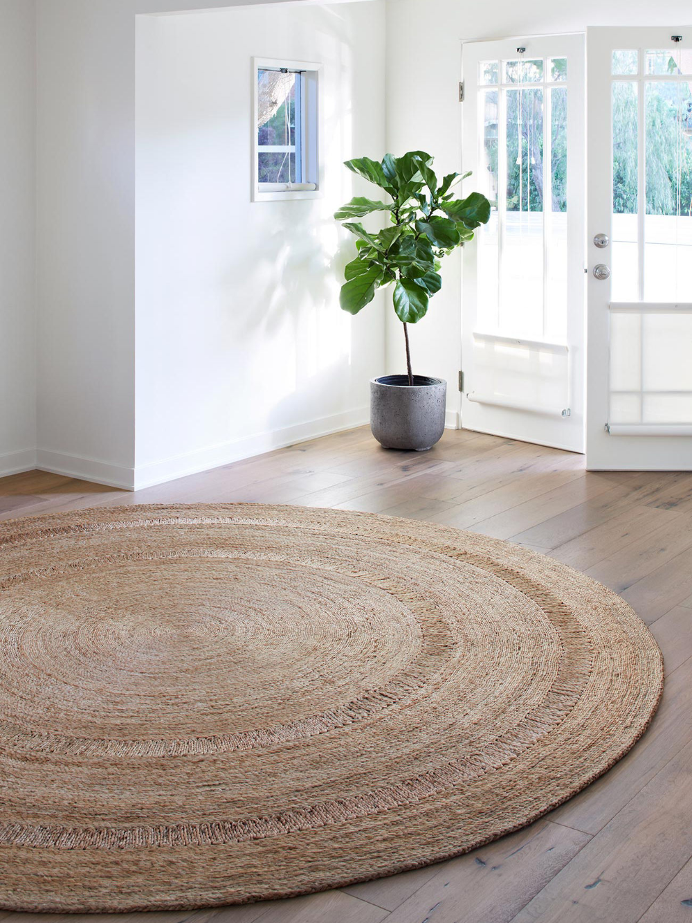 Know A Bit More About The
Circular Rugs