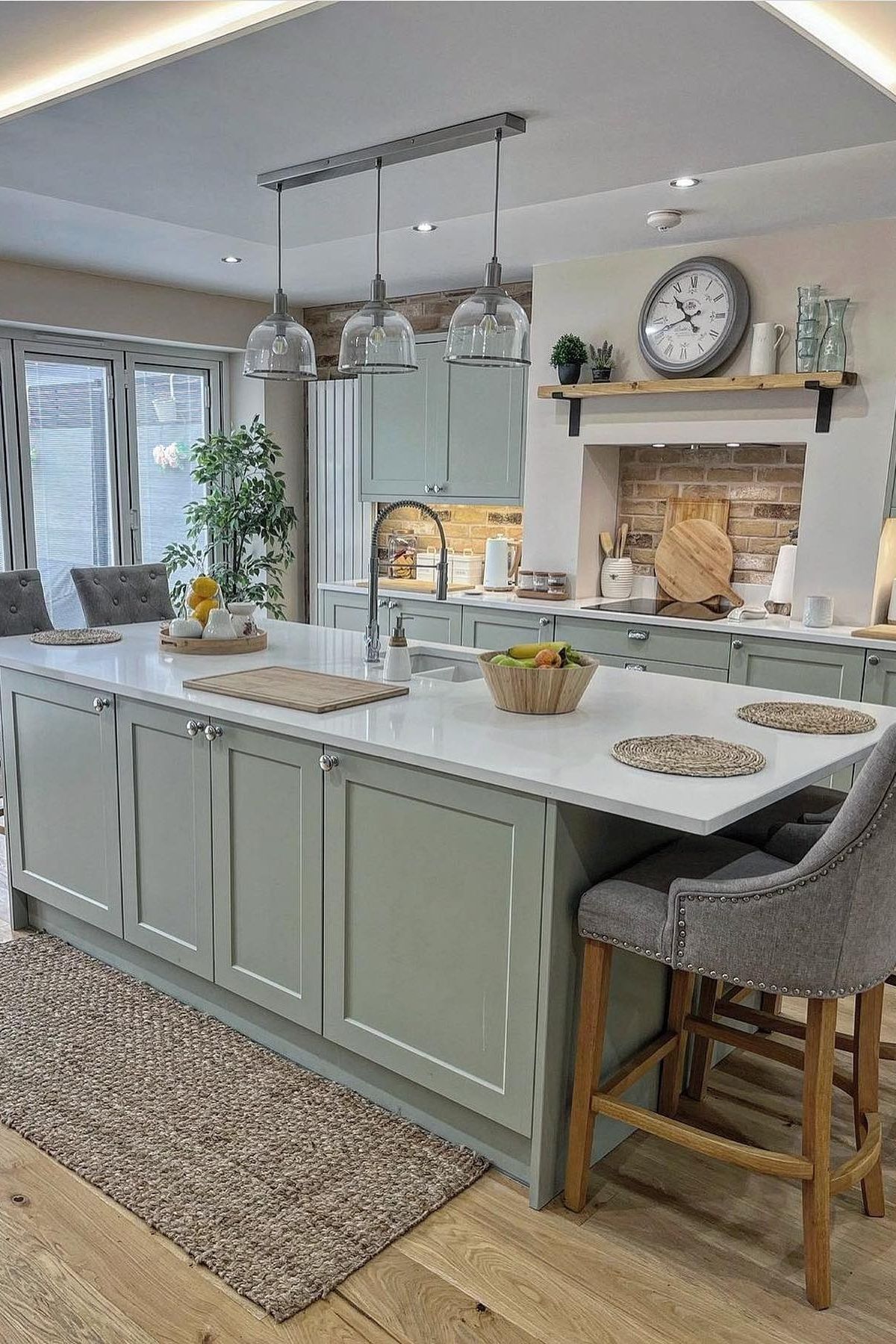 Finding Lovely Ways to Make
Your Country Kitchen Stylish and Practical