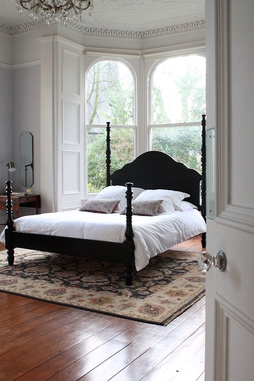 Pristine Four Poster Bed