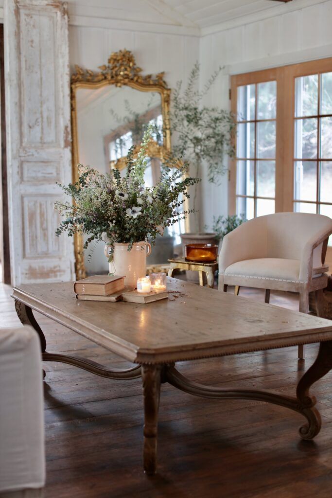 1699737075_french-country-furniture.jpg