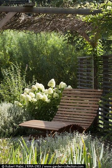 Garden recliner tips to make
your garden look better