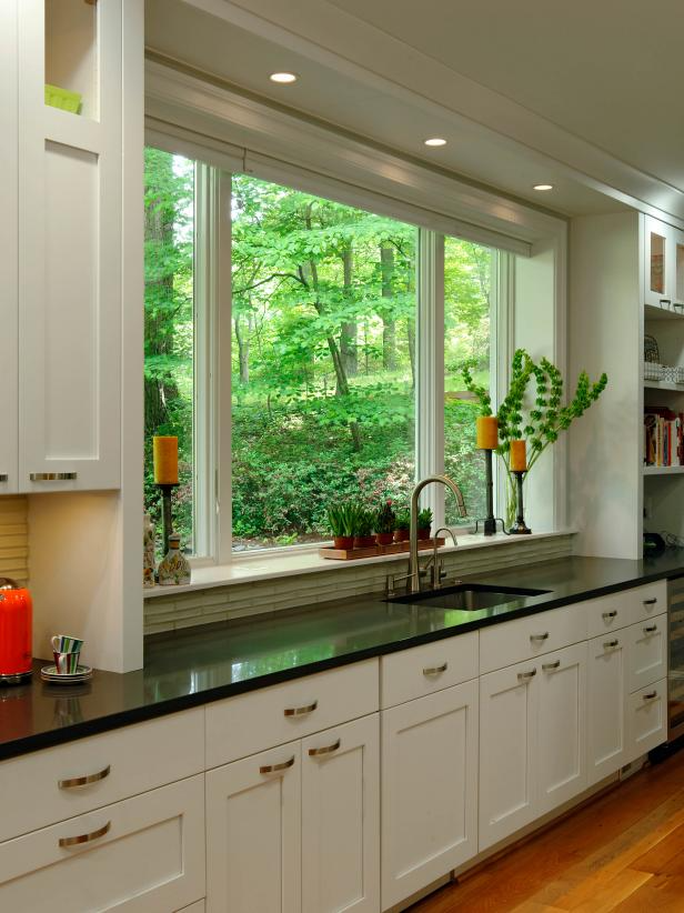 Modern Kitchen Windows Installing Position