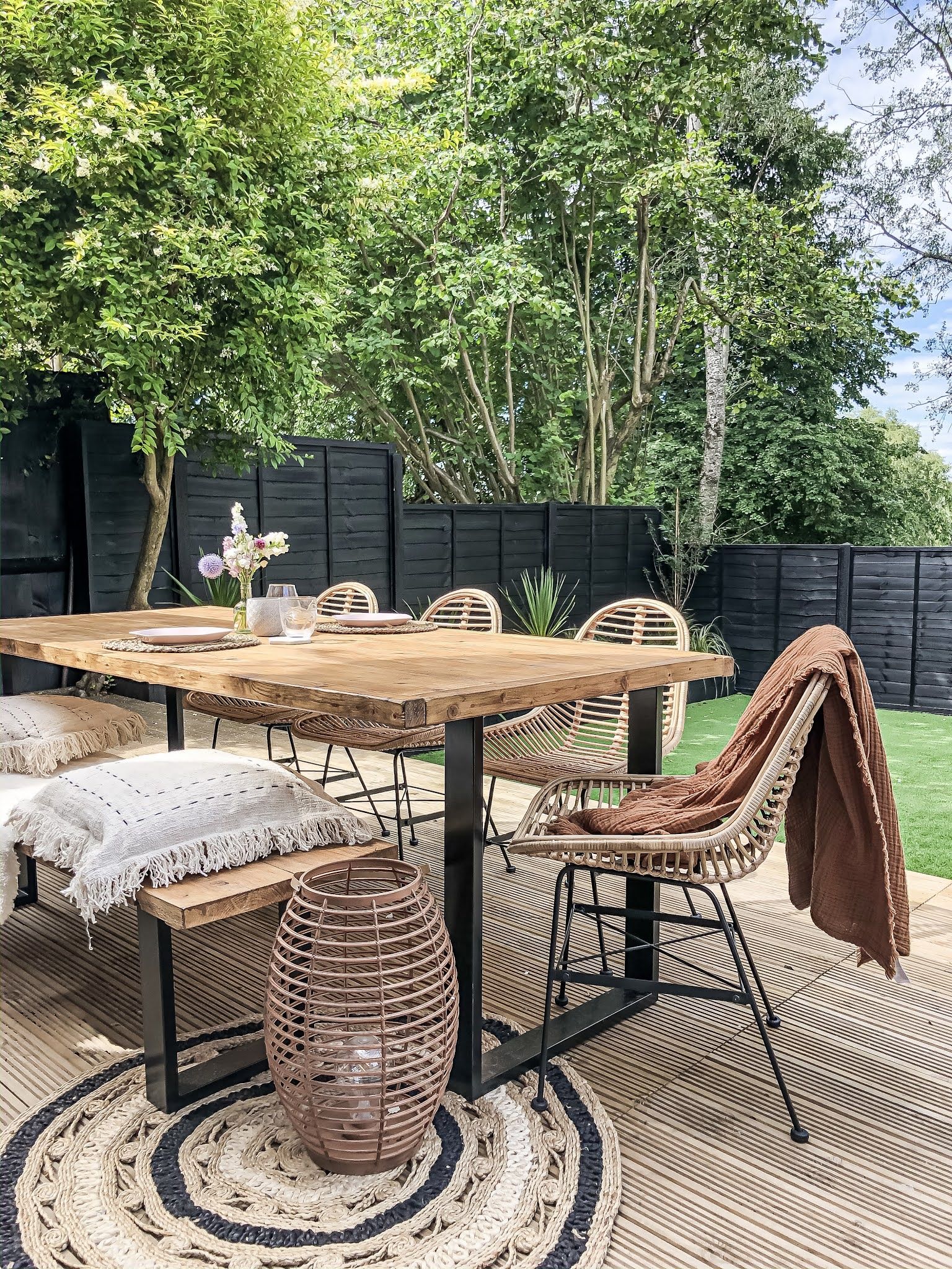 Make a Selection from the Wide
Variety of Outdoor Table for your home