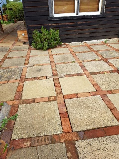 1699739476_Paver-Patio-Ideas.jpg