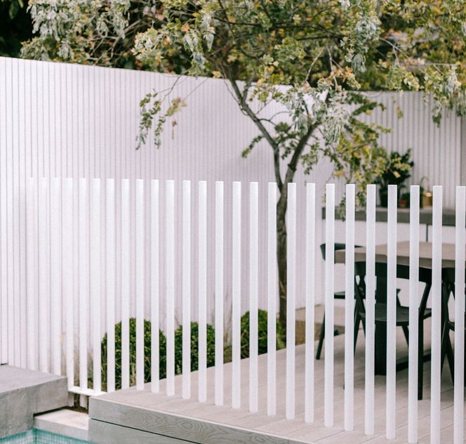 Types of pool fences