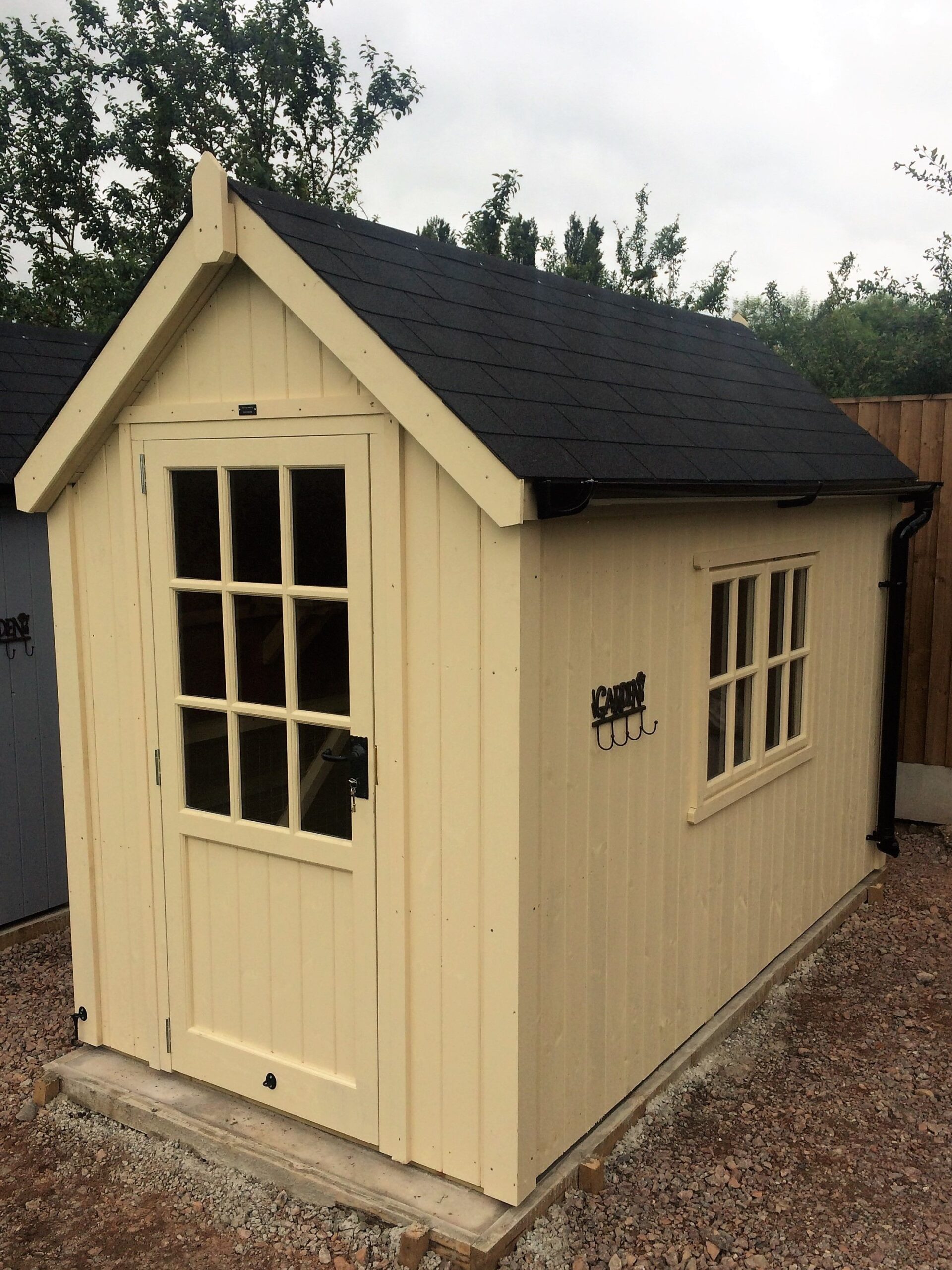 Get the Beauty of Sheds by
making Posh Sheds for your Garden