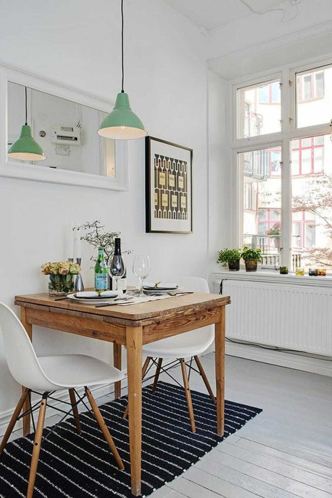 Large advantages of a small dining table