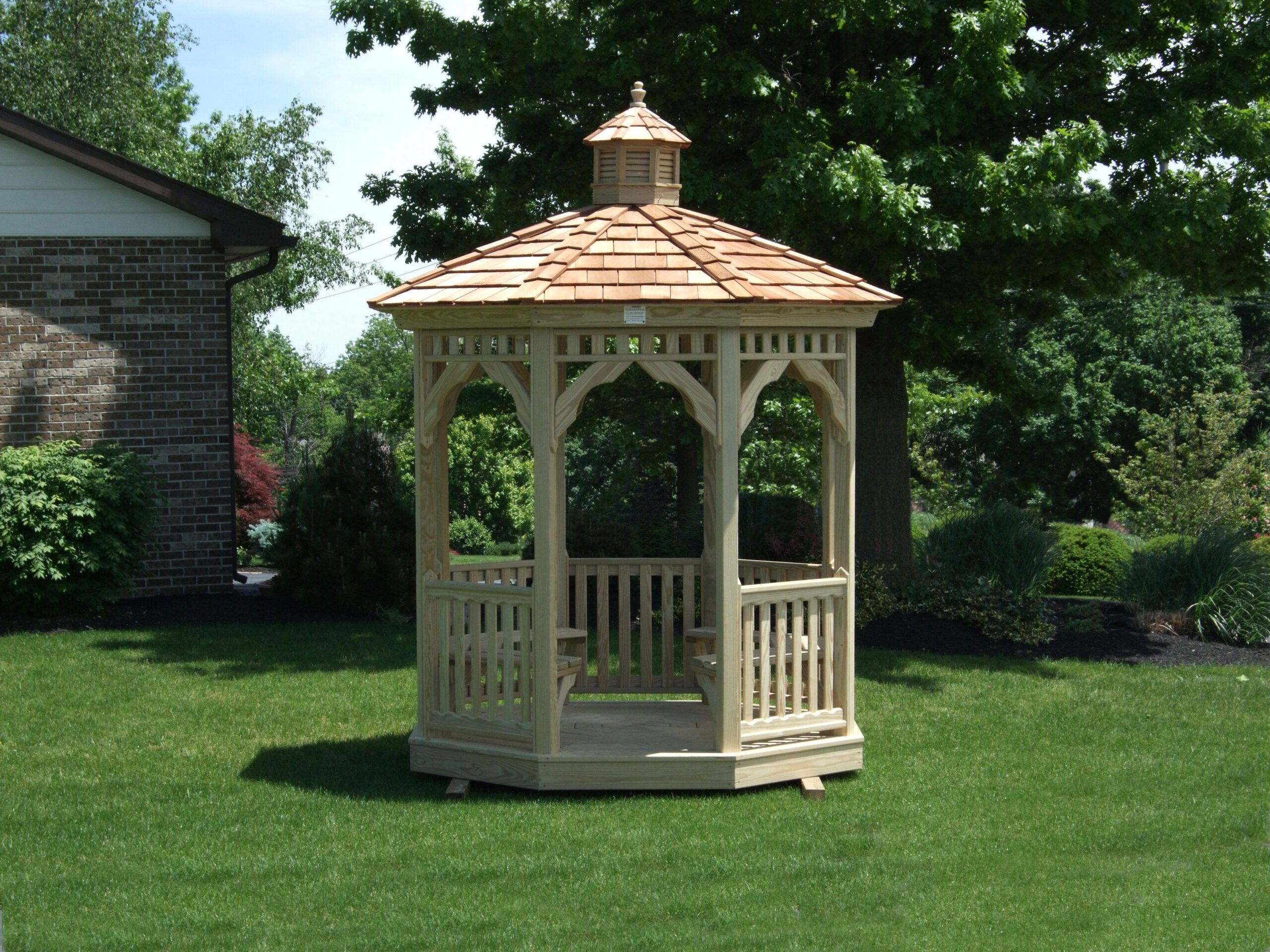 Selecting the best small
gazebo plan for a backyard