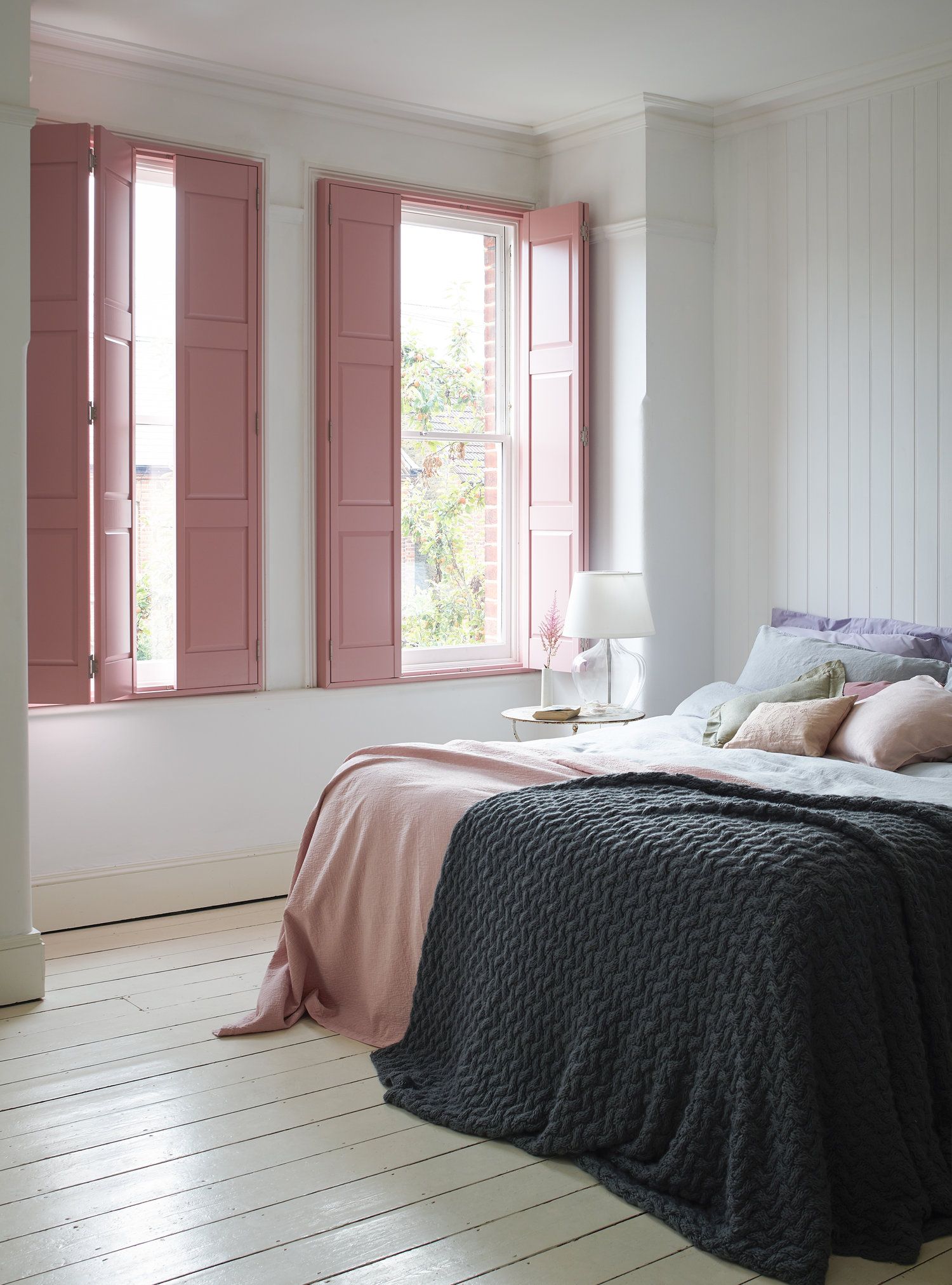 Give that Aesthetic Finish to
your Window through window shutters