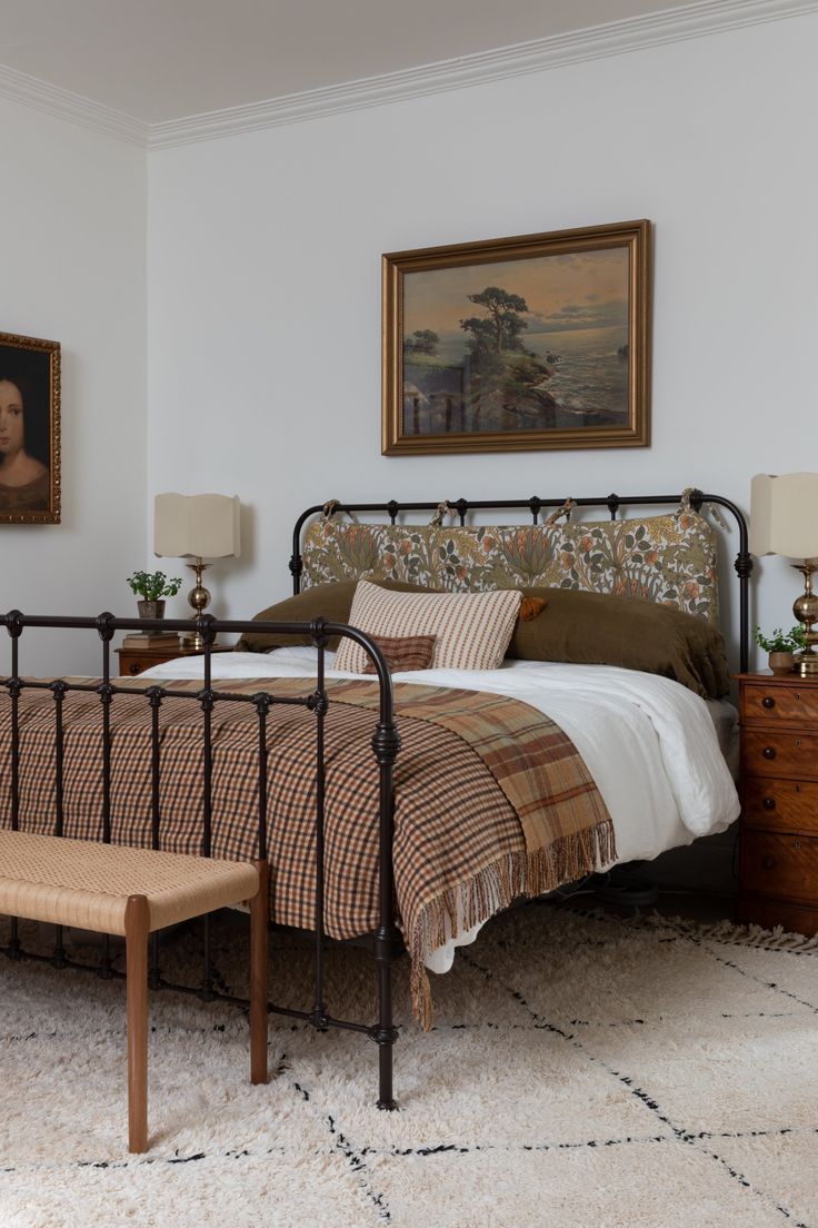 Choosing a sturdy and Stylish
Bedframe for Your Bedroom