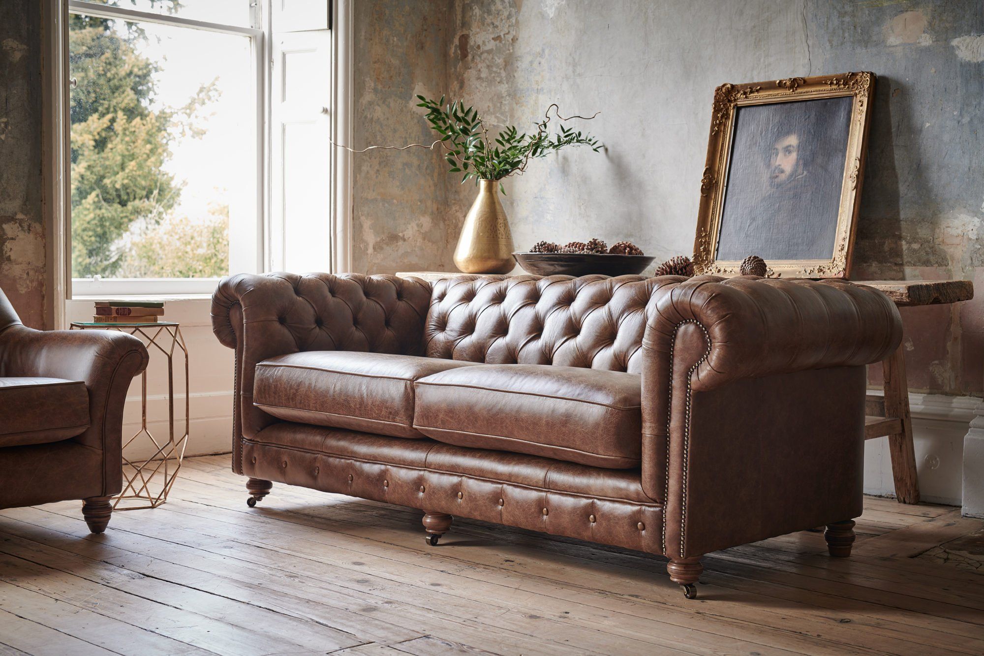 Introducing the new
Chesterfield leather sofa