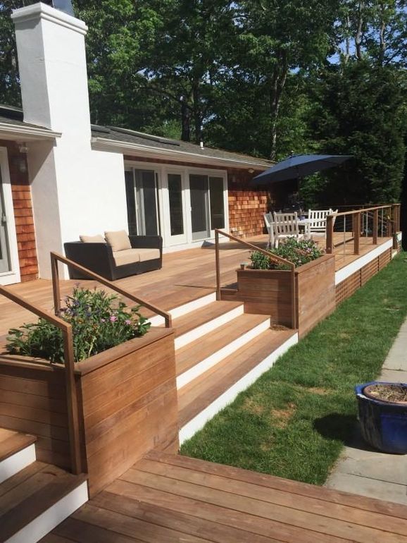 Make the Deck Planters be the
Perfect Blend with your Deck