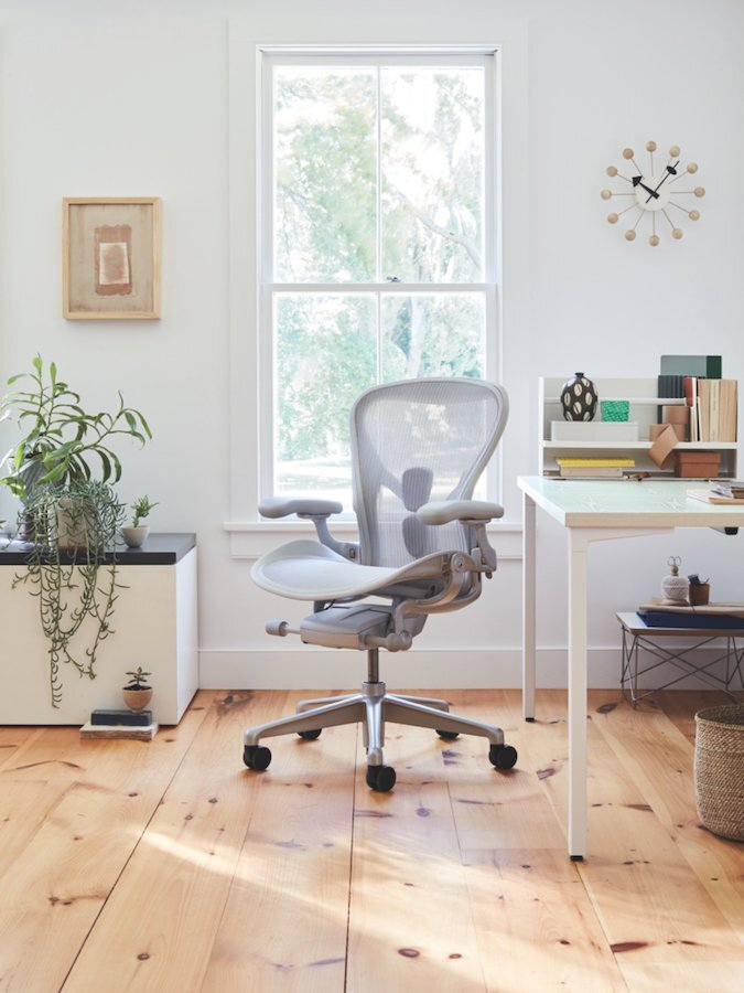 Keeping Your Posture Right
with an Ergonomic Office Chair