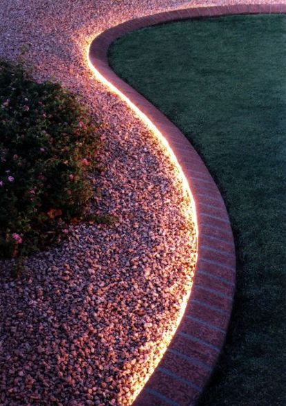 Benefits of using different
lawn edging Ideas