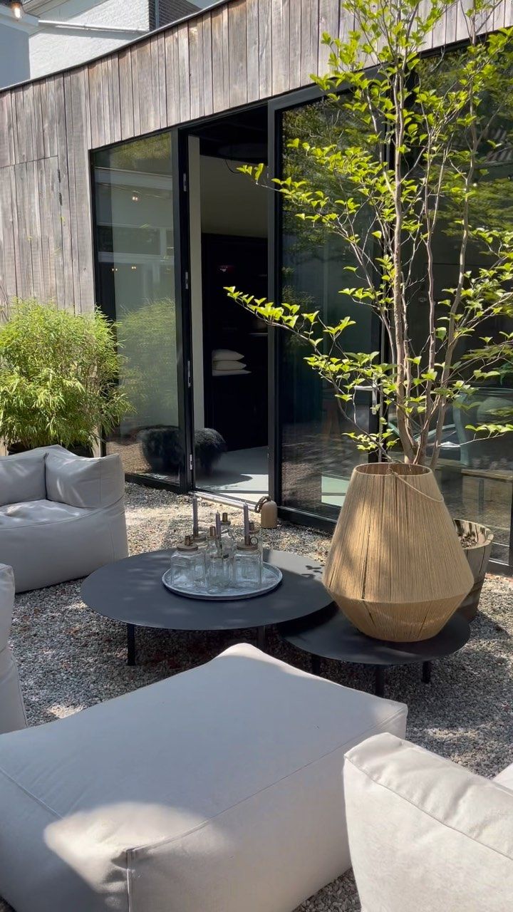 Make your outdoor look great
using Outdoor garden furniture