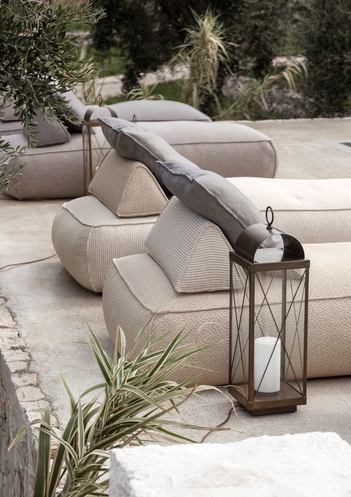 How to Protect Your Outdoor
Sofa