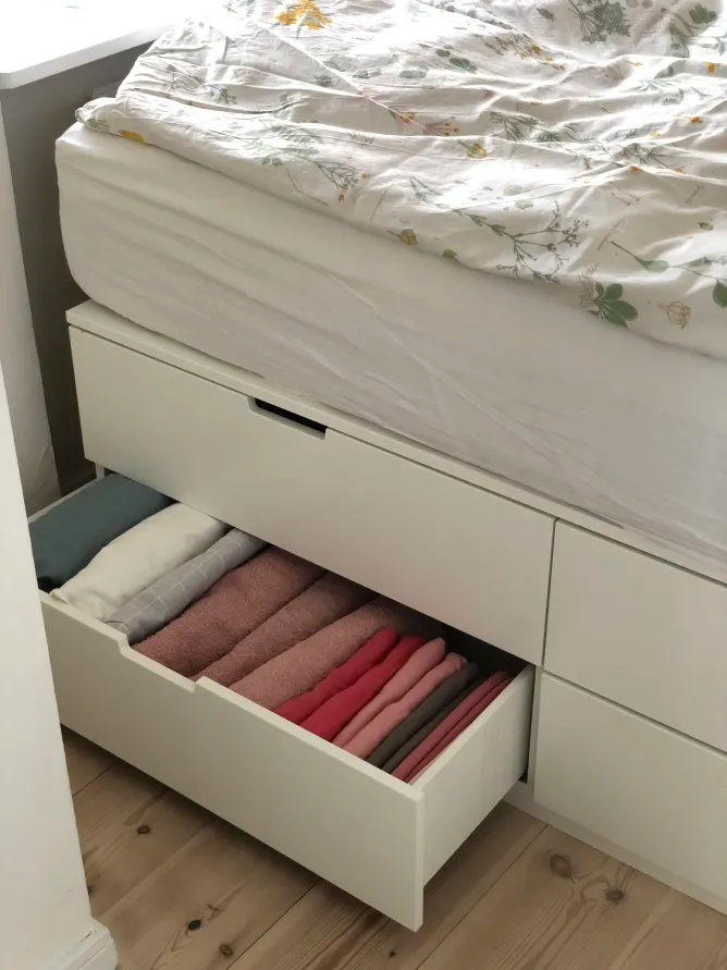 A Good Storage Bed for Your
Tidy and Neat Bedroom