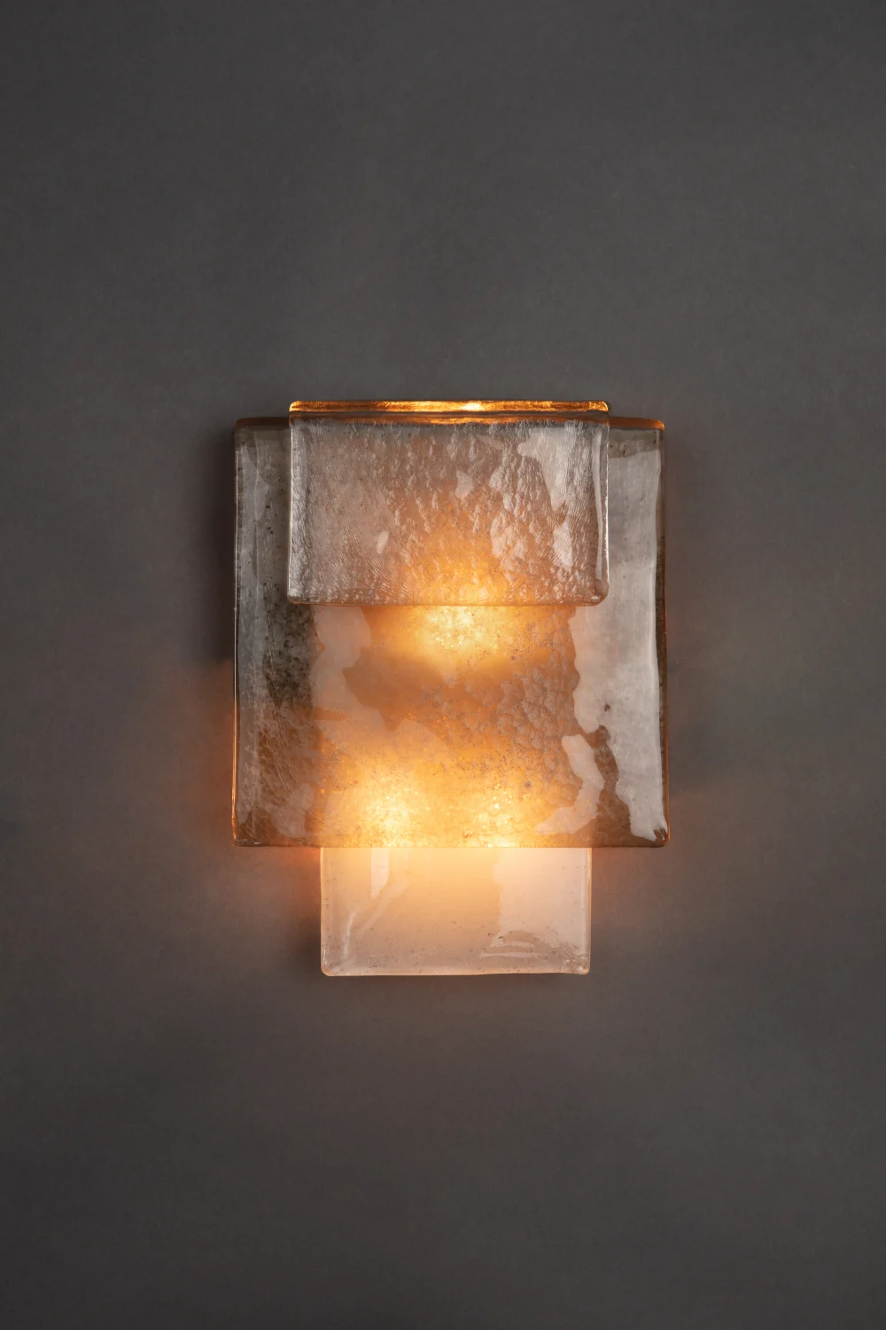 Extra and Decorative  Illumination in Your Home through Wall Sconce