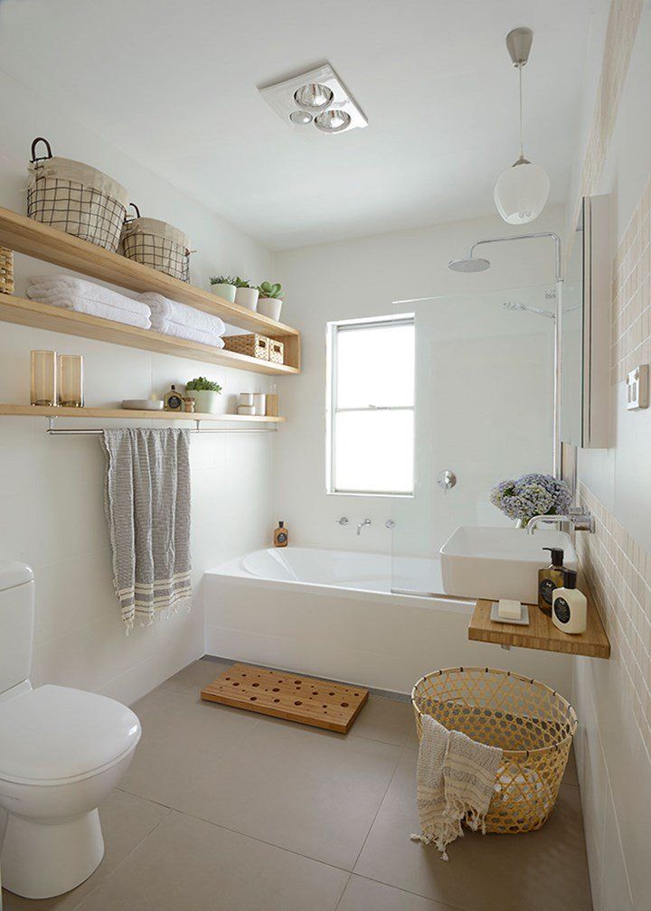 Convenient and practical bathroom shelving