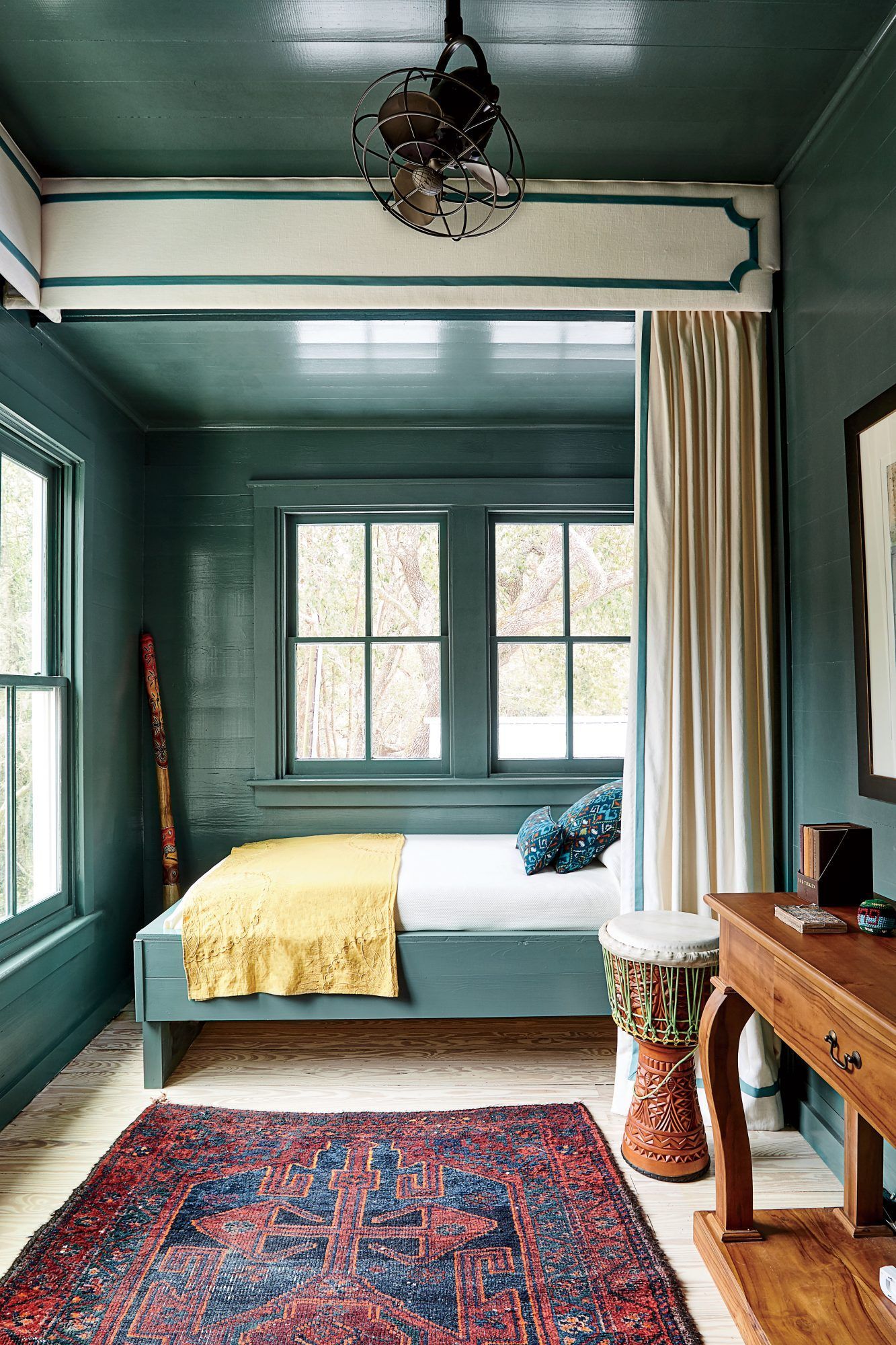 How Can You Bring Elegance and
Change in Your Home with Bedroom Paint Colors