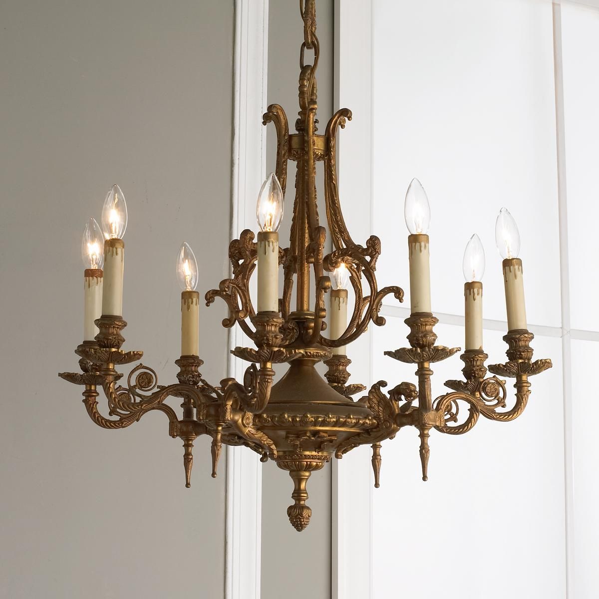 How Can You Choose a Gorgeous
Candle Chandelier for Your Home