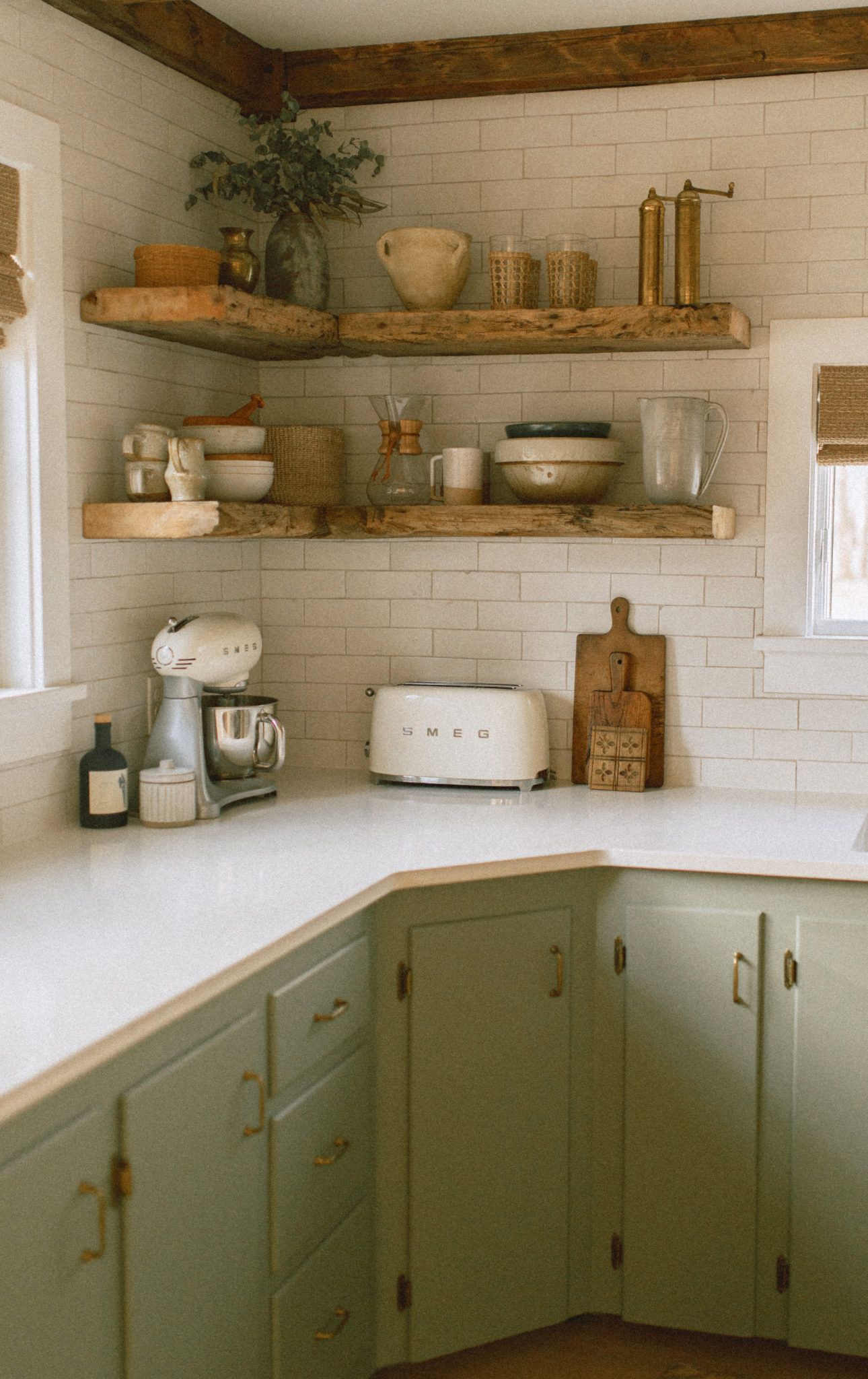 How to Make French Country
Kitchen Looking Cool and Elegant