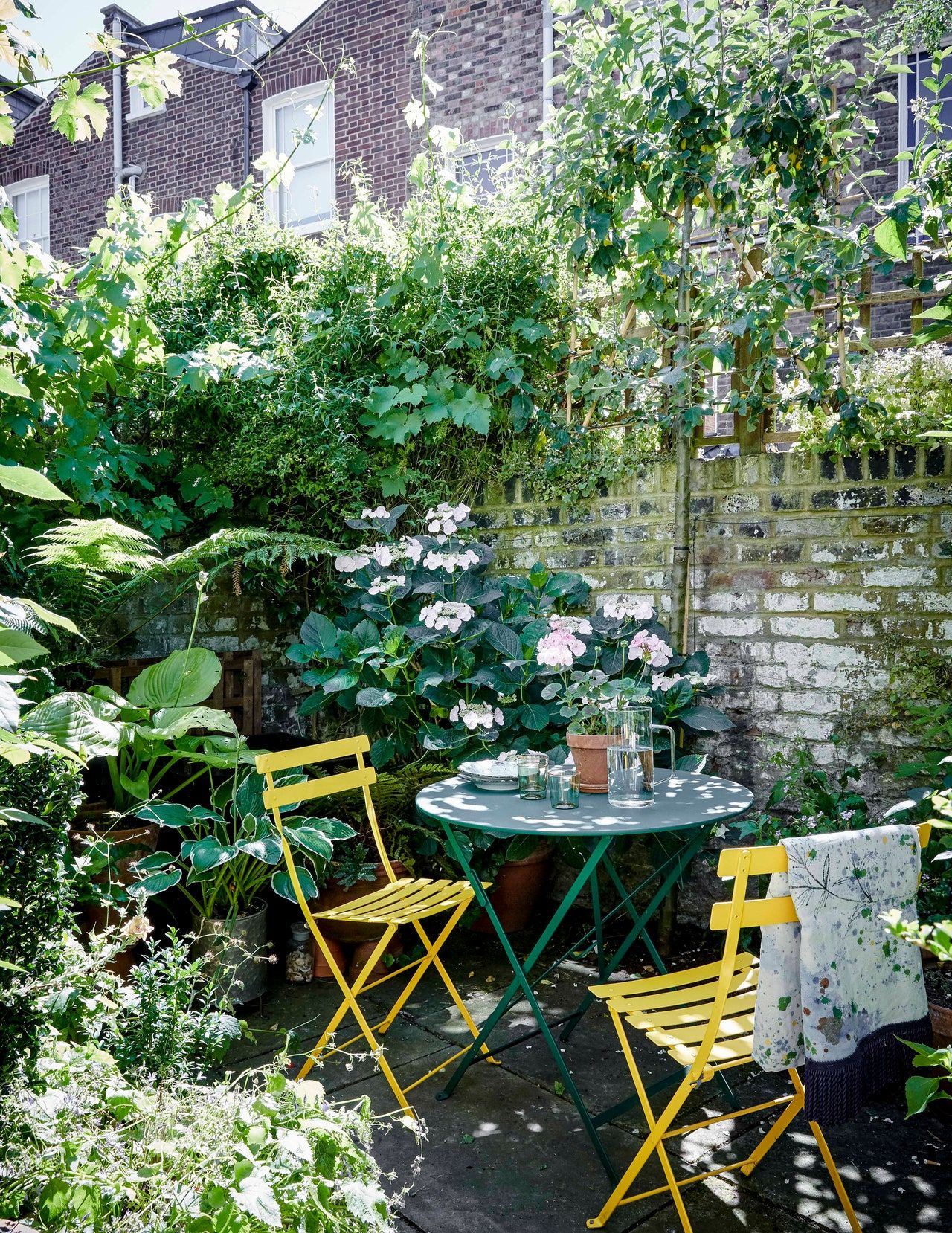 Choosing the right Garden
bistro sets