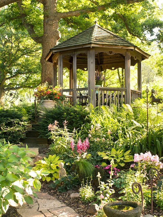 4 Gazebo Designs you can make
a Choice from for your Outdoor Decoration