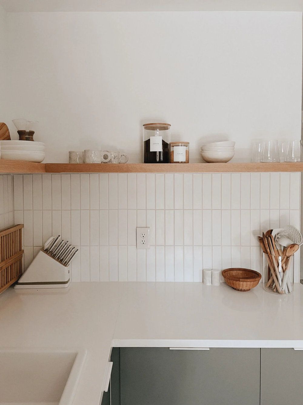 Kitchen backsplash tile: main features