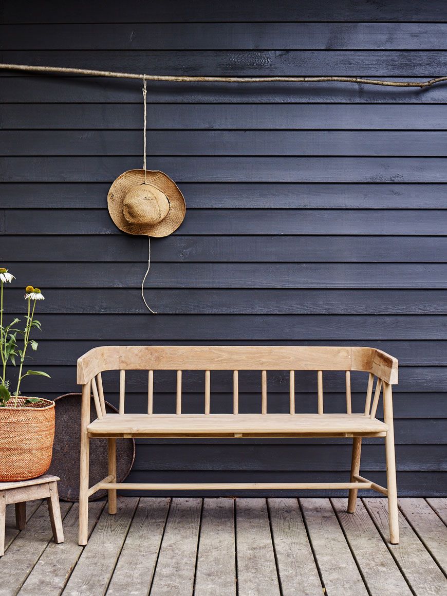 Choose Outdoor benches to add
comfort to outdoor spaces