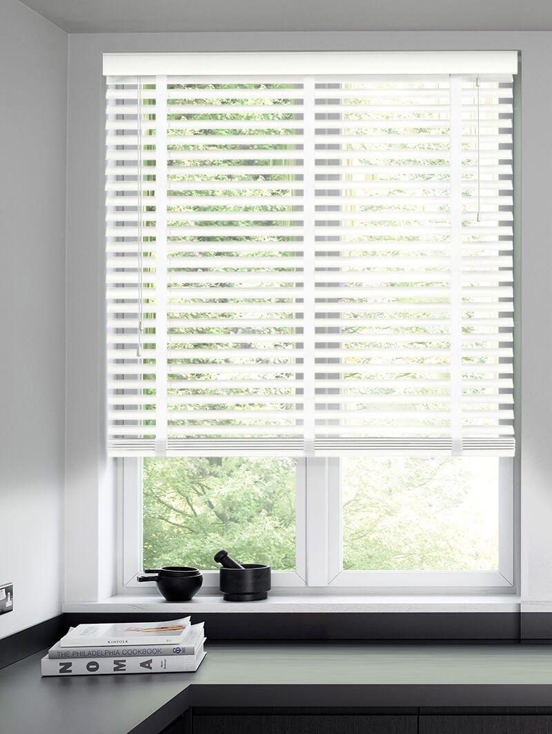 Get White venetian blinds of
Quality