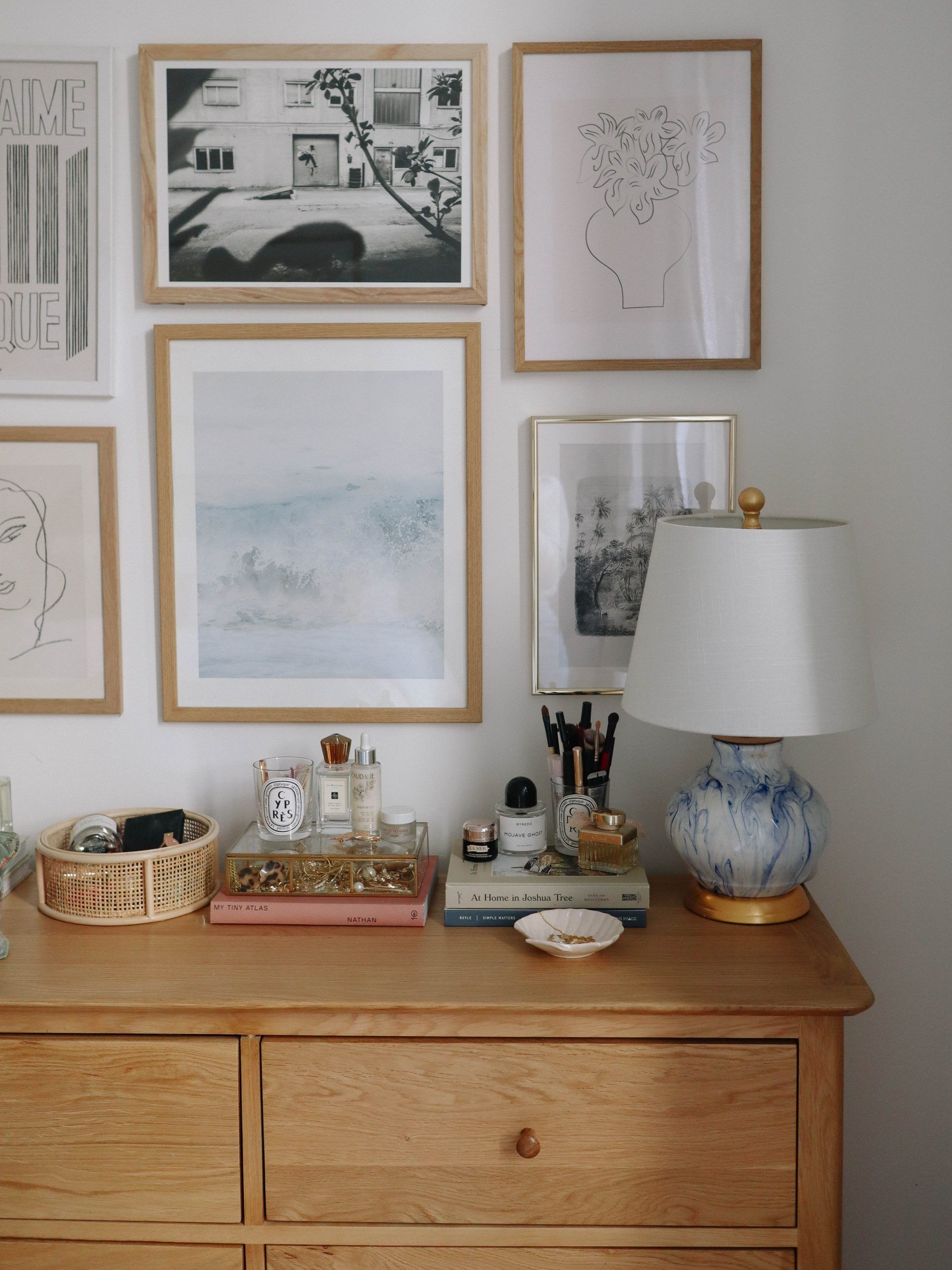 Organizational Marvels: Maximizing Storage with a Bedroom Chest