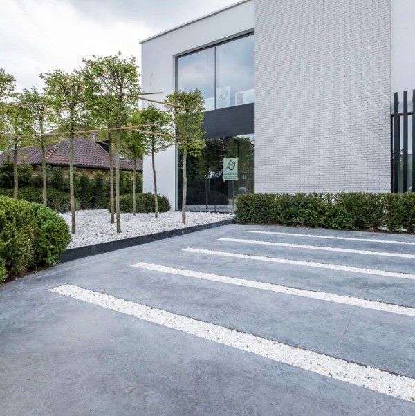 The best pace to have the best
driveway designs