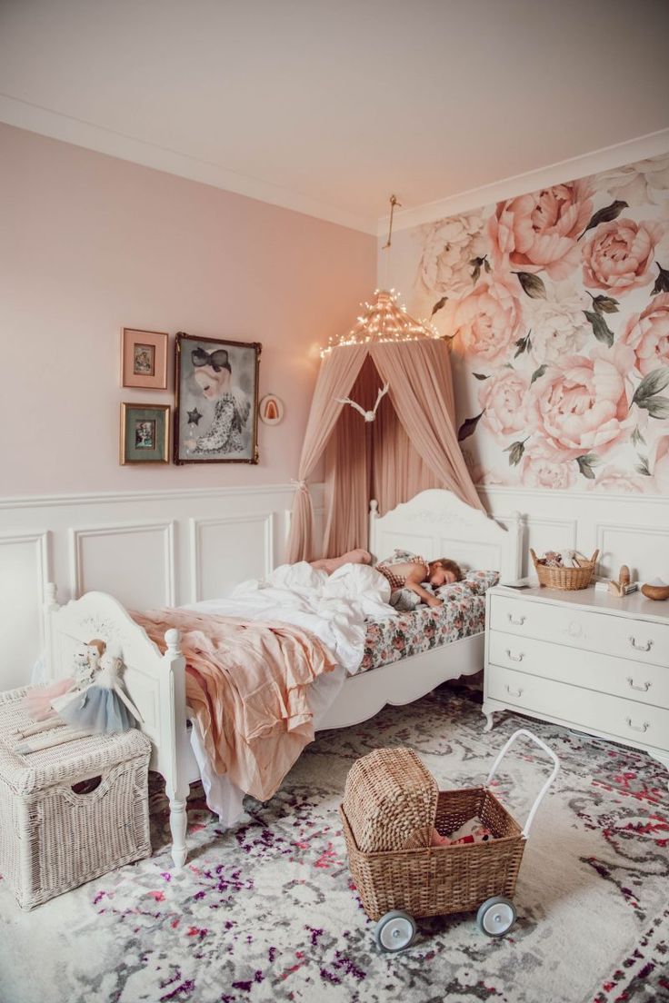 Creating Girls Bedroom Ideas
on Your Own