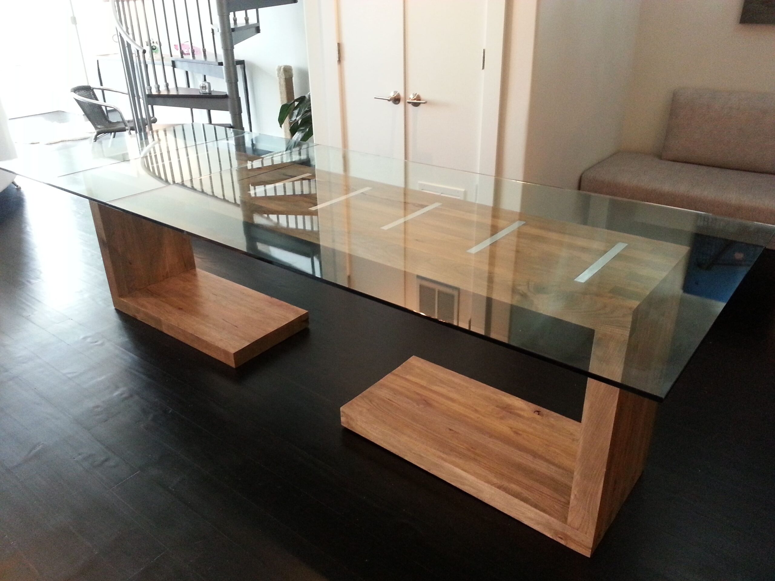 A great replacement for a traditional wooden table: glass top dining table