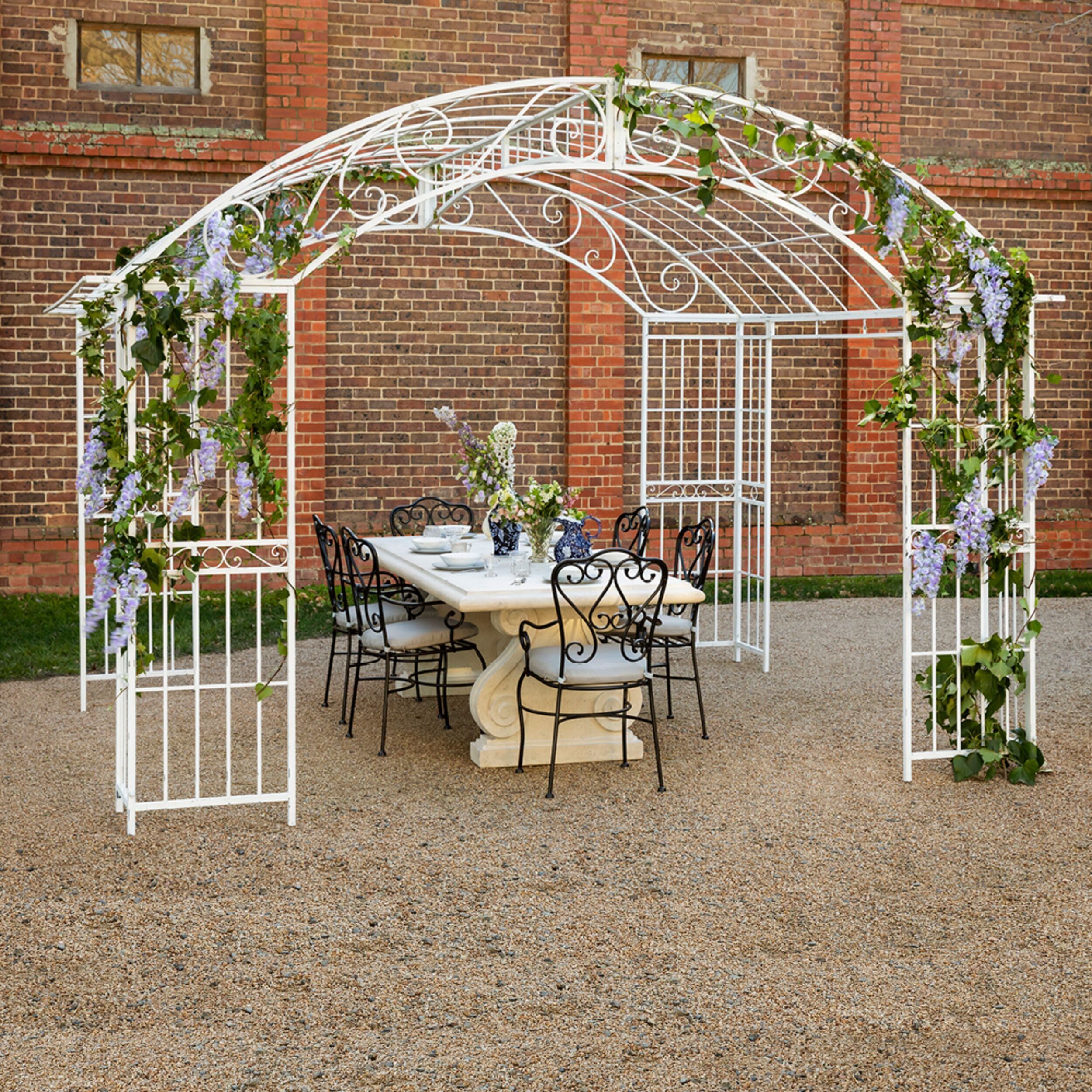 Metal gazebo you will Love to
Have