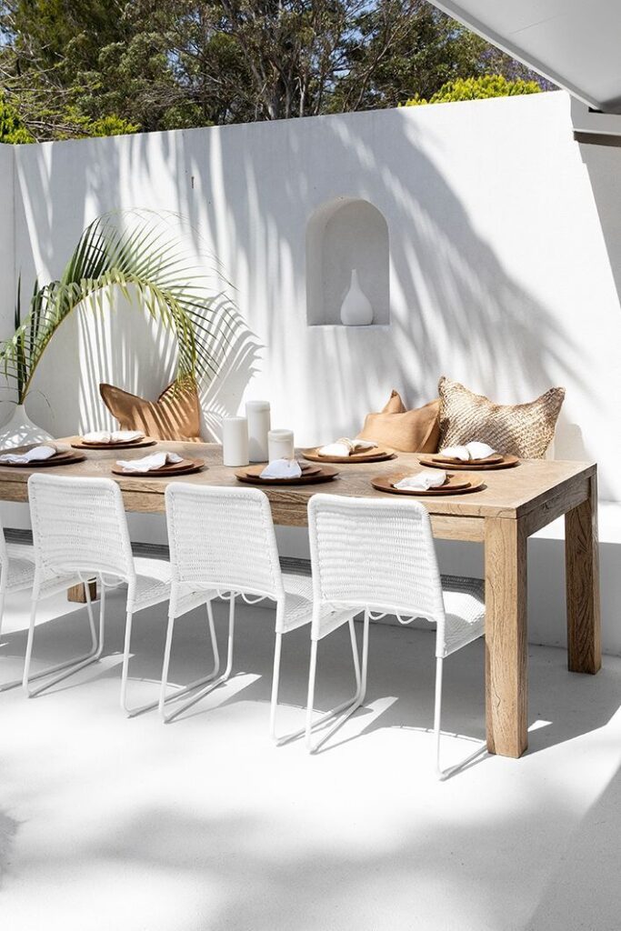 1699760644_outdoor-dining-set.jpg