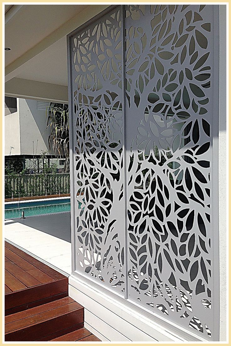 Applying Patio Privacy Screens