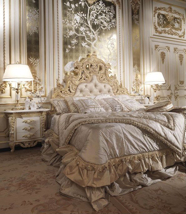 Princess Bedroom Set with
Adorable Accentuating Details