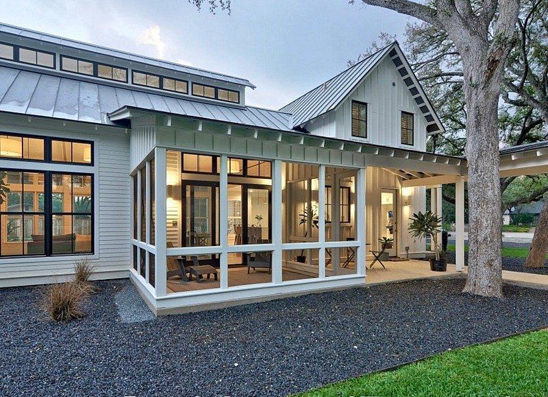 Things To Keep In Mind Before
Building A Screened In Porch For Your Home